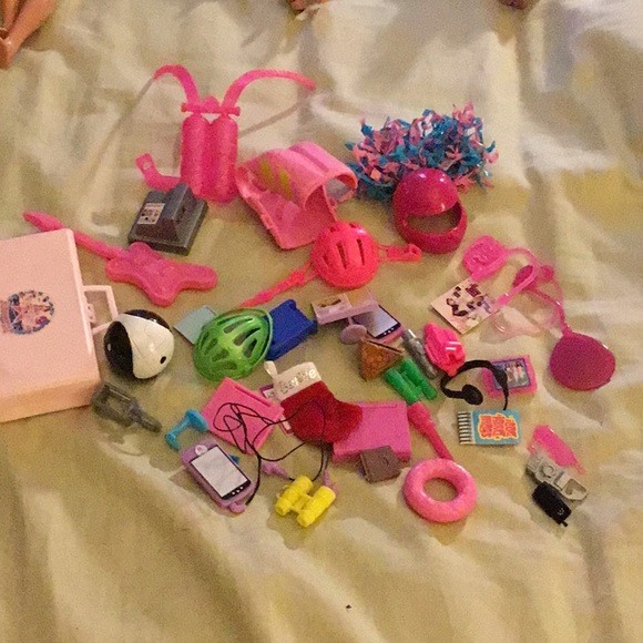 Barbie accessories